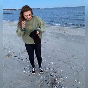 🤍URBAN OUTFITTERS CREWNECK SWEATSHIRT🤍